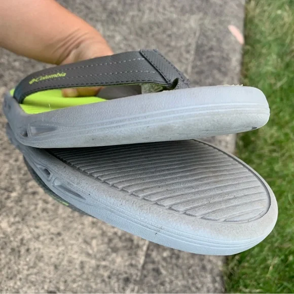 Columbia Men's green and Gray Flip Flops | Size 9 - Picture 8 of 10